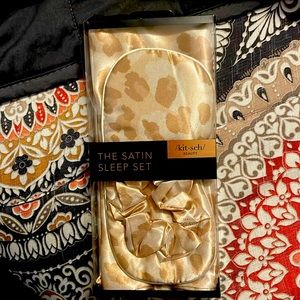 Kitsch The Satin Sleep Set new in box animal print